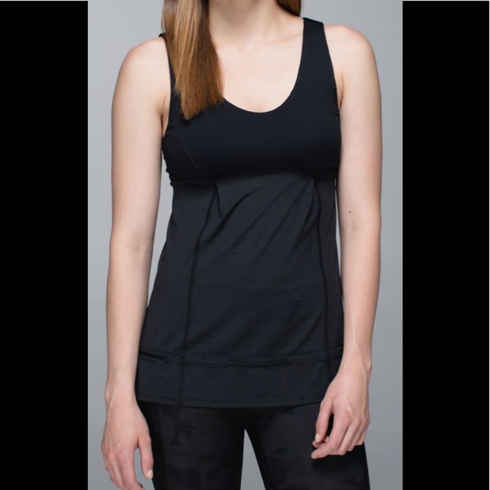 Lululemon hustle and bustle tank black size 4.